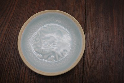 影青白釉印纹盘