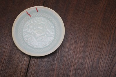 湖田双鱼影青釉盘