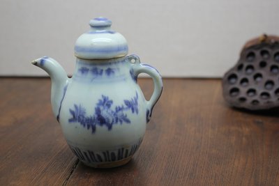 青花折桂纹执壶