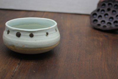 湖田影青釉点褐彩渣斗